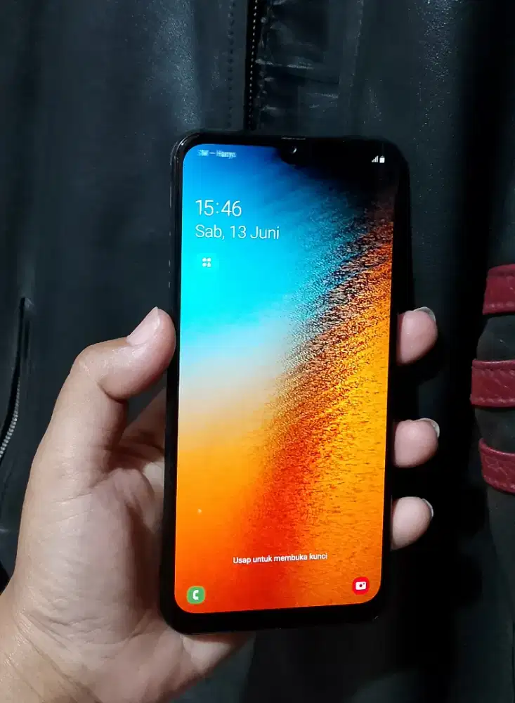 Samsung Galaxy a30 ram 4/64!.
