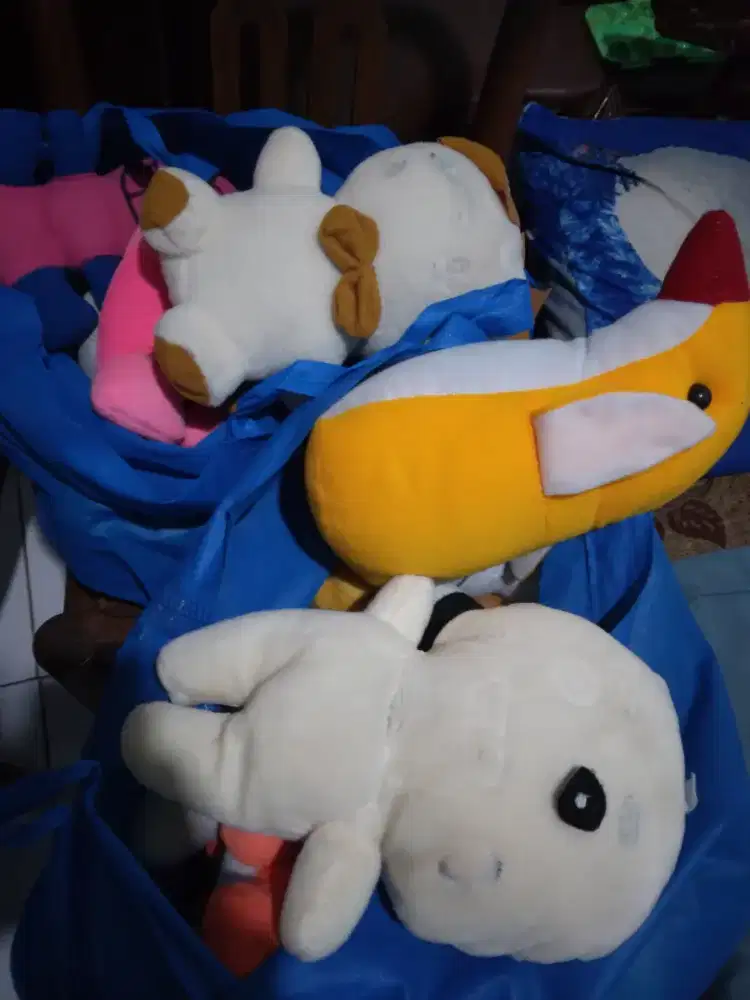 Boneka anak2 kondisi bagus tak terpakai