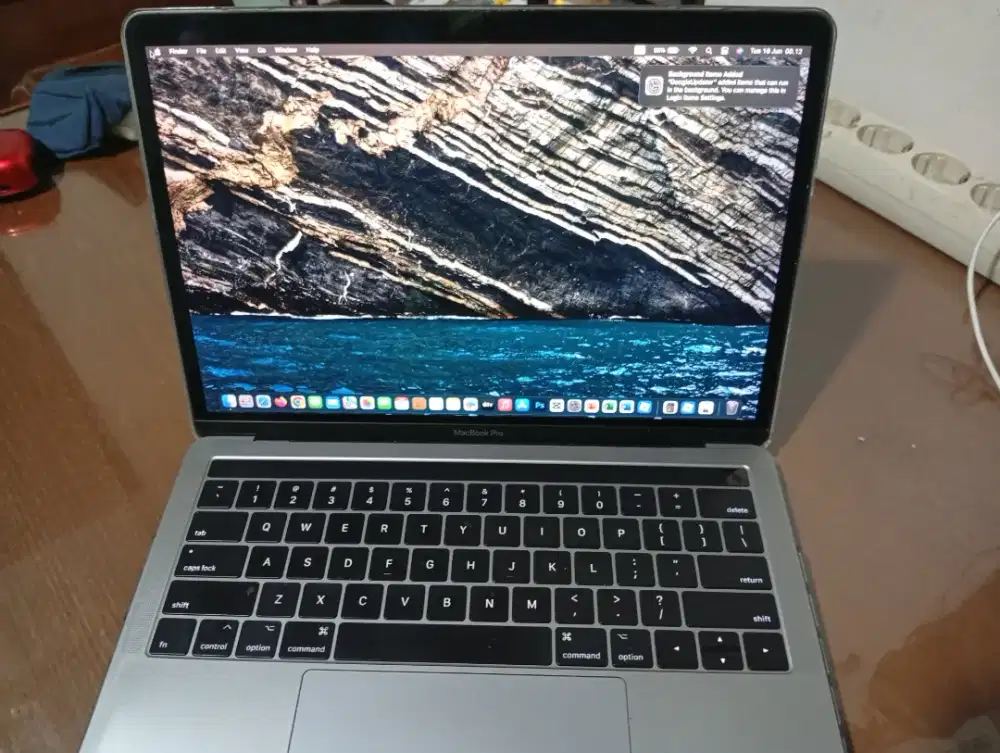MacBook Pro 13 2017 i7 16GB 4 Port 256GB - Space Gray Mulus