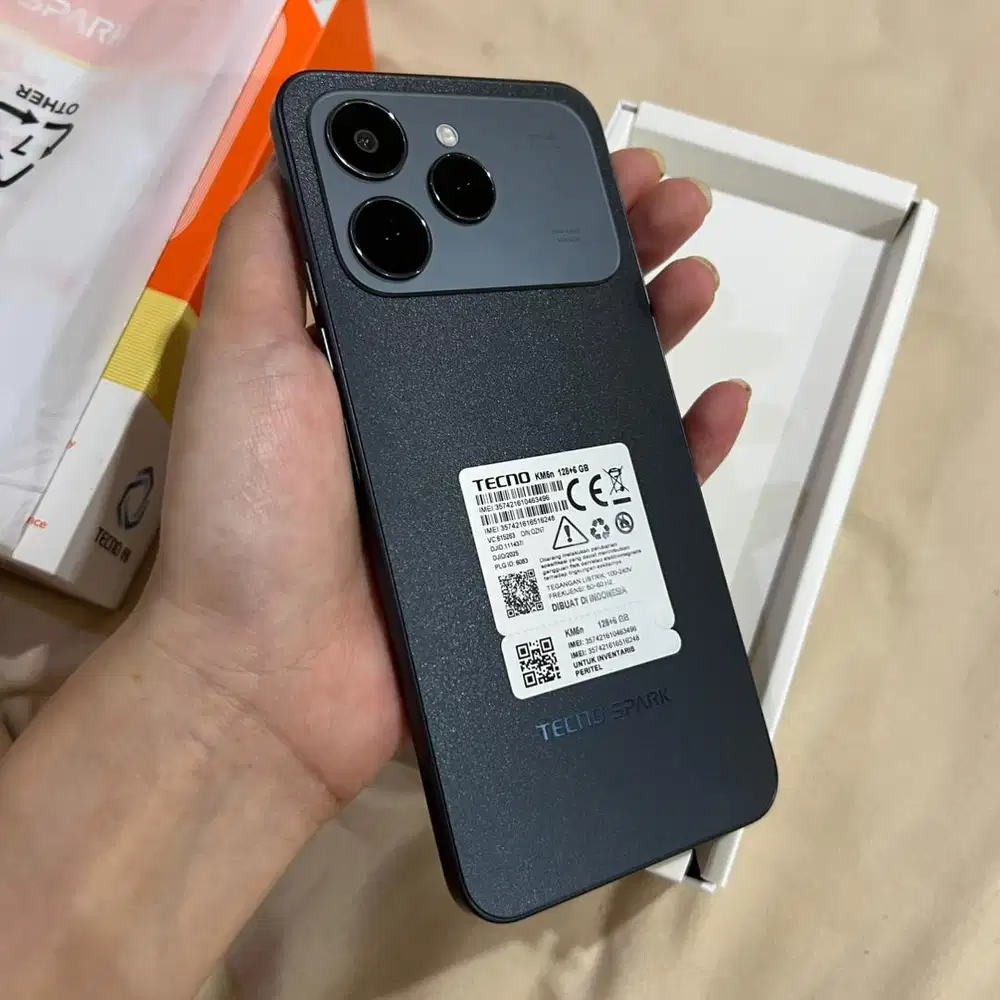 Tecno Spark 40 128gb + 12ram