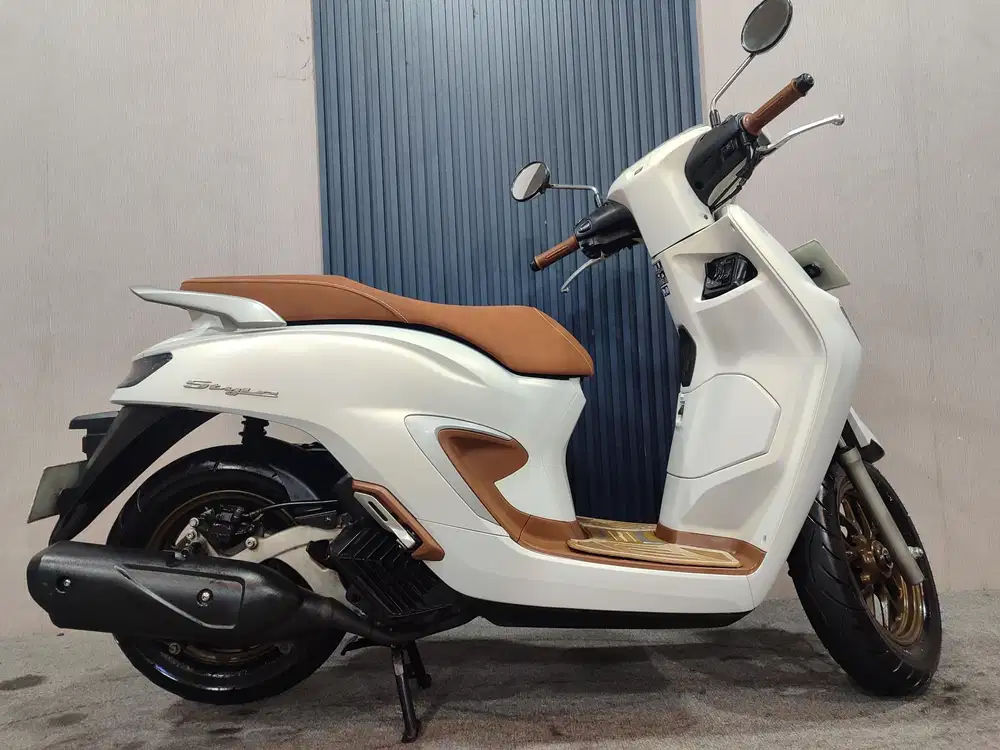 Stylo 160 ABS 2024 istimewa mulus terawat siap pakai...