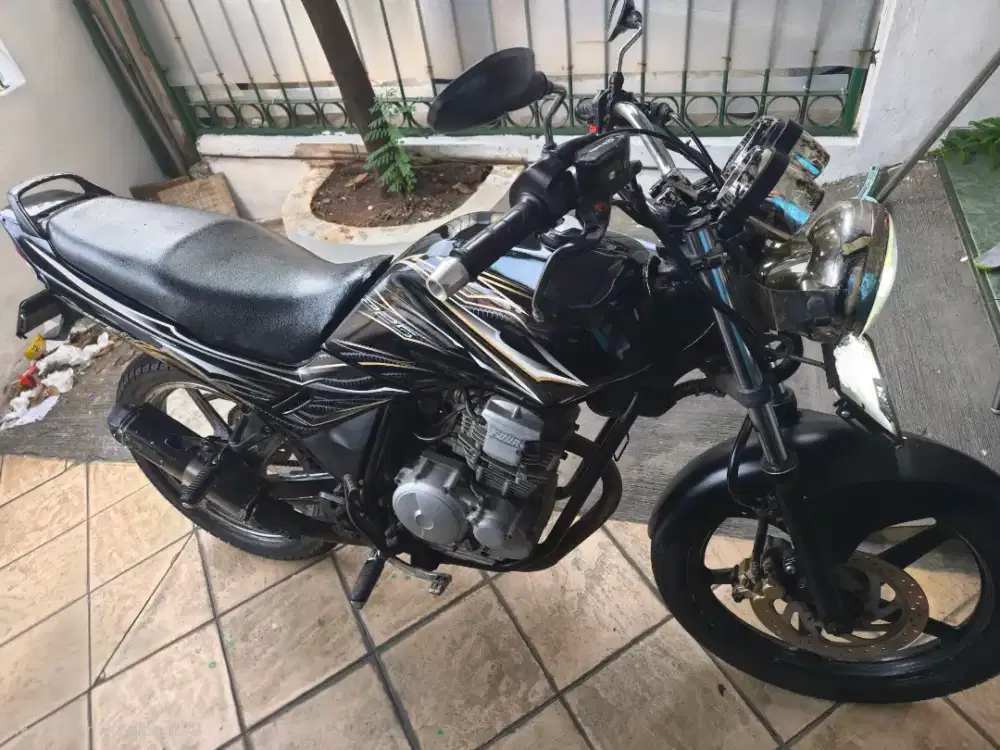 Yamaha Scorpio 225 cc Pajak Hidup 11 Juta