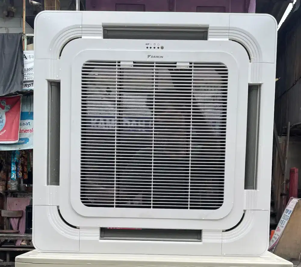 INDOOR AC CASSETTE DAIKIN MALAYSIA 5 PK R32 SECOND