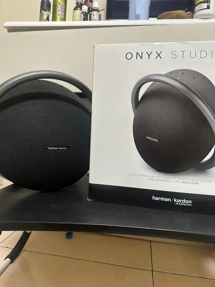 HARMAN KARDON ONYX STUDIO 7