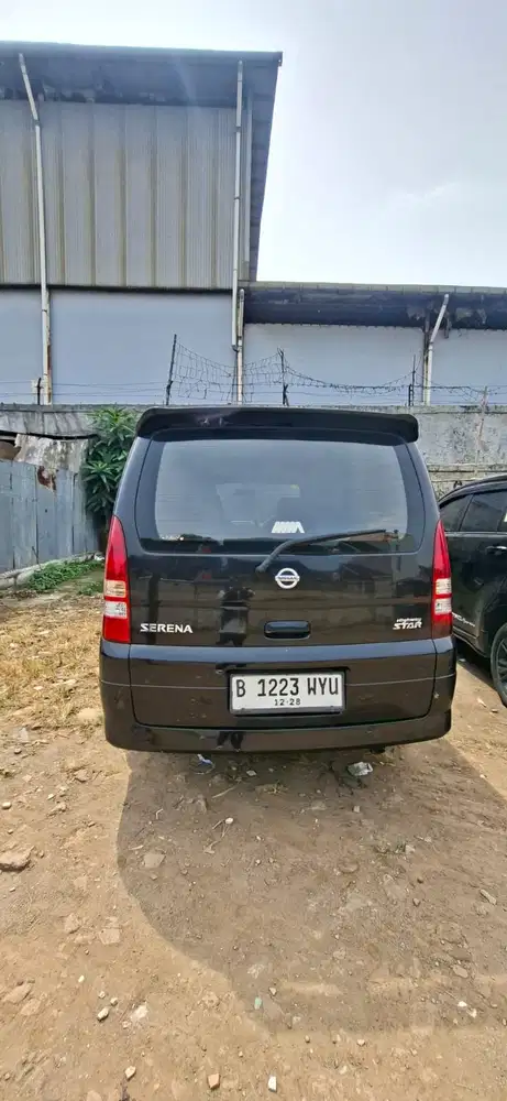 Nissan Serena 2010 Bensin