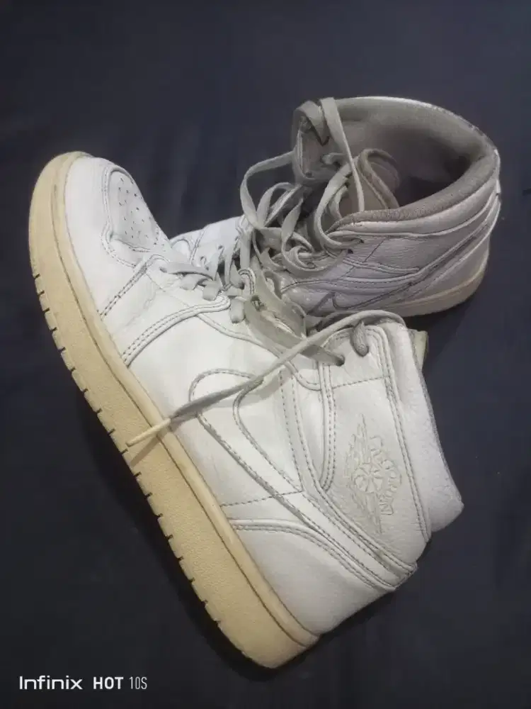 Nike Air Jordan Putih