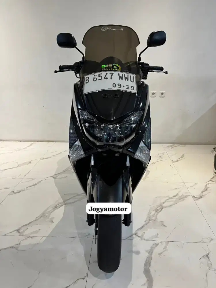 1 - YAMAHA NMAX Tahun 2015