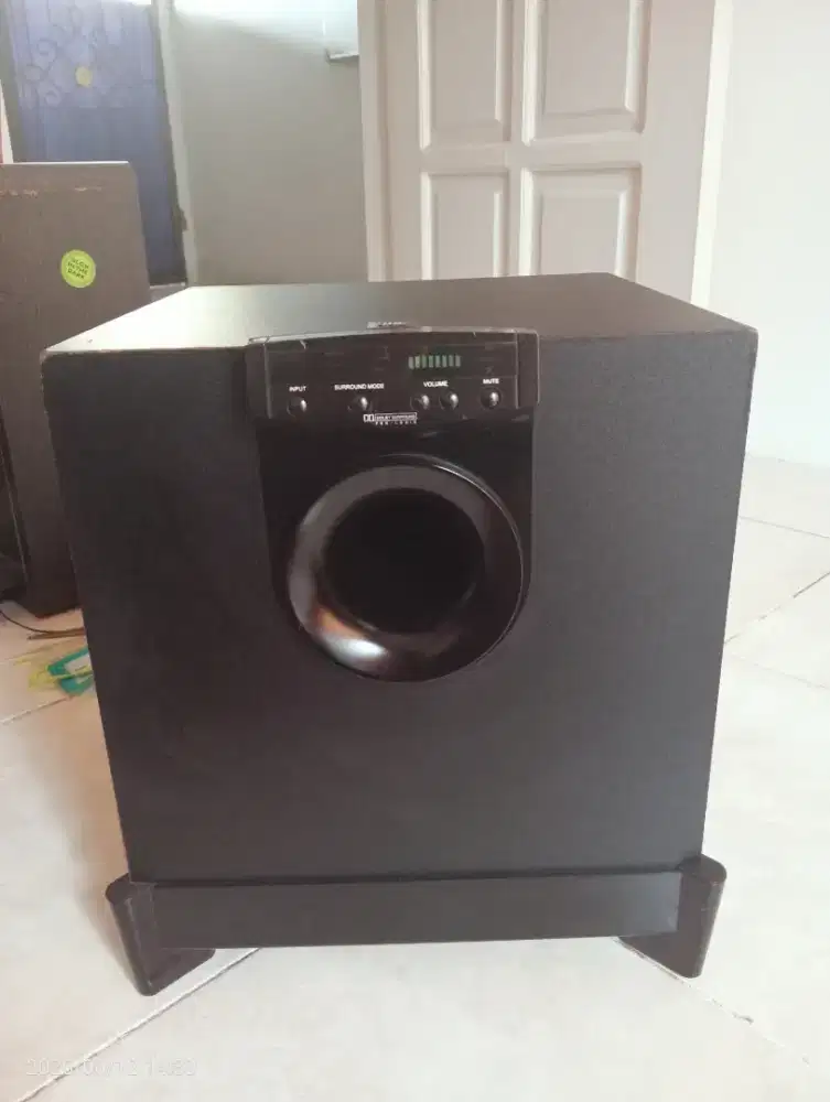 JBL simply Cinema, SUB300B