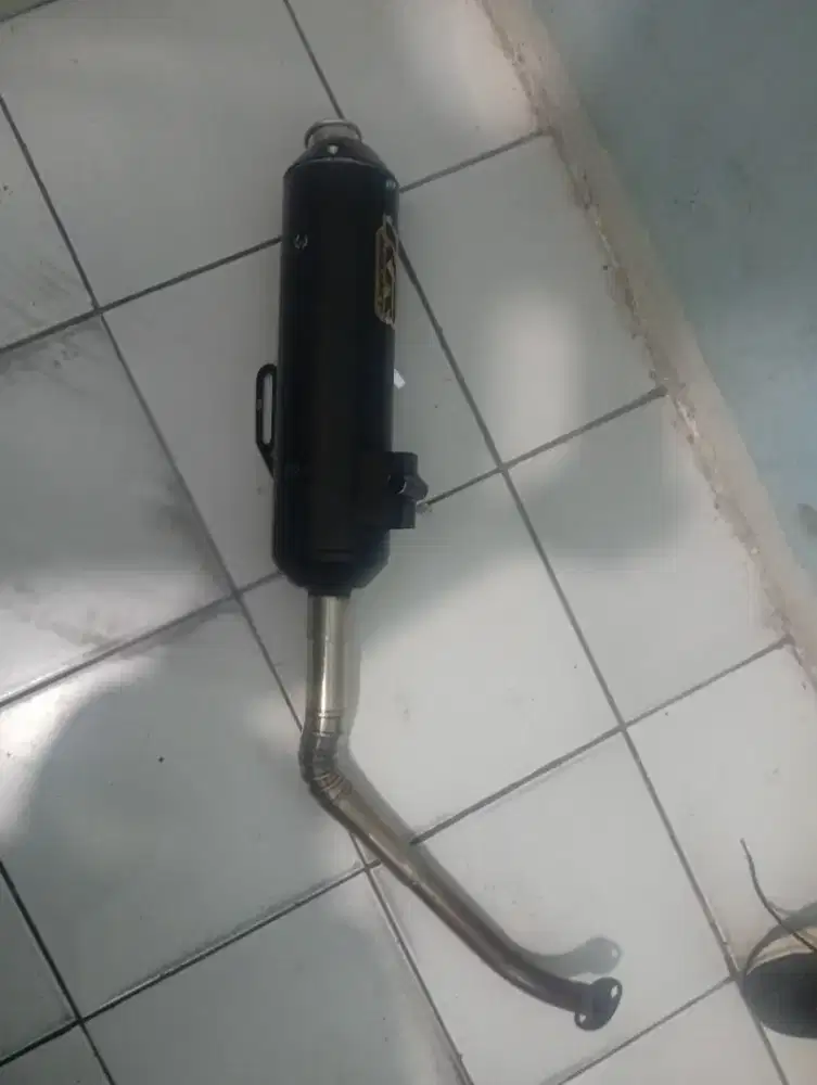 Knalpot aerox new adem