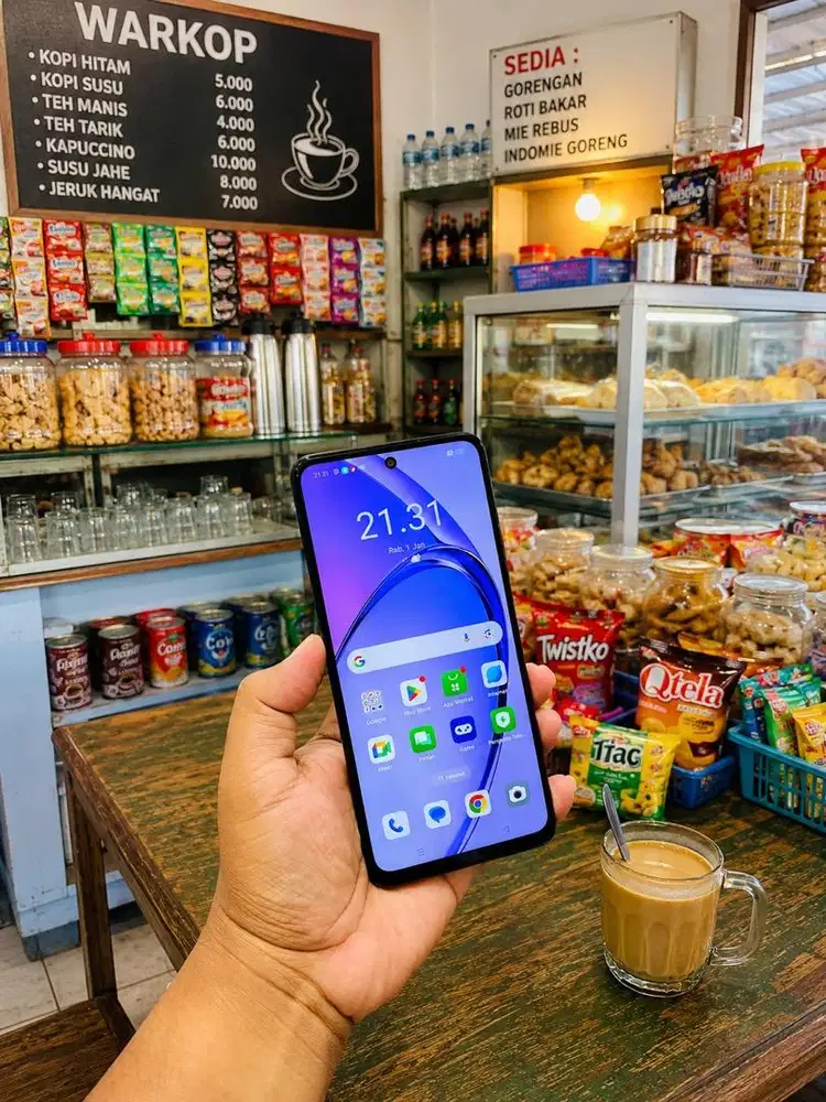 Oppo A3 8/128 Hp Casan