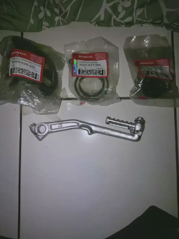 Jual 1 Set selahan engkol buat Honda Vario KZR 2012-2015