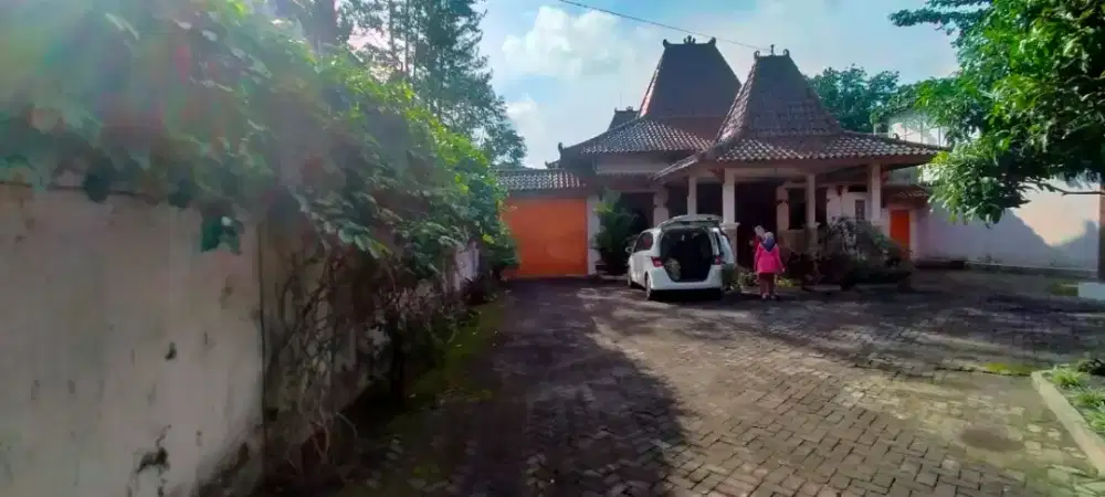 Dijual Rumah Joglo Kudus Antik di area kuliner jogya utara
