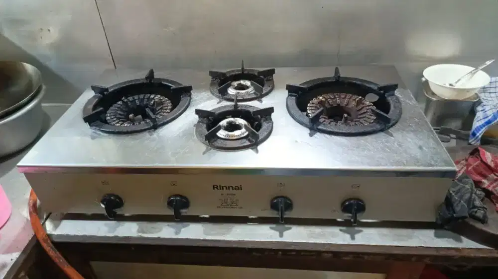 Kompor rinai profesional 4 tungku api seribu