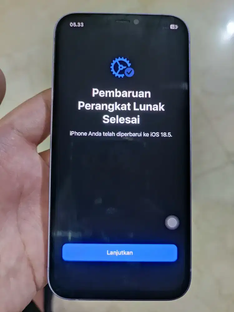 iPhone 12 64GB lock icloud