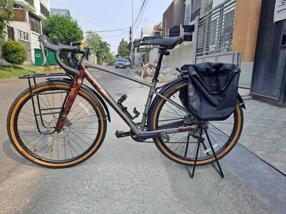 Sepeda gravel Polygon Bend R5