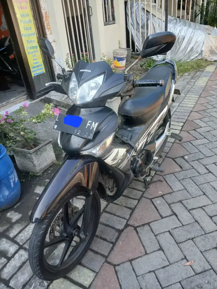 Supra X 125 tahun 2011 mulus