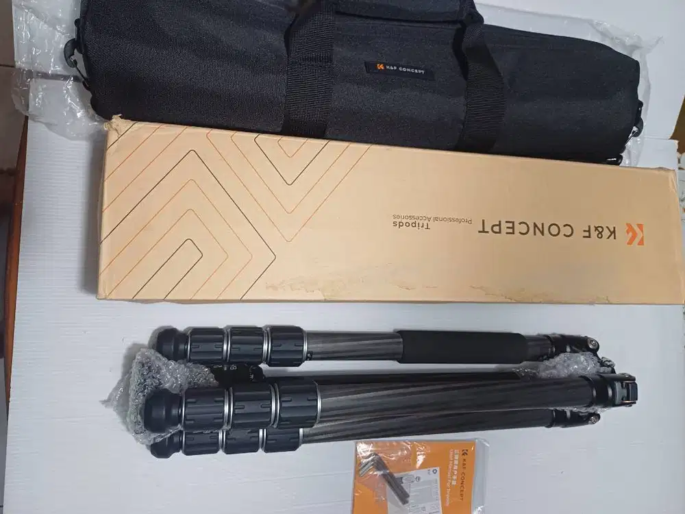 Tripod Kamera Carbon Fiber 4-Section Tripod Load Capacity 16kg X284C4+