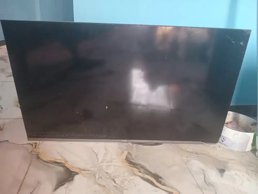 Tv tcl pecah lcd