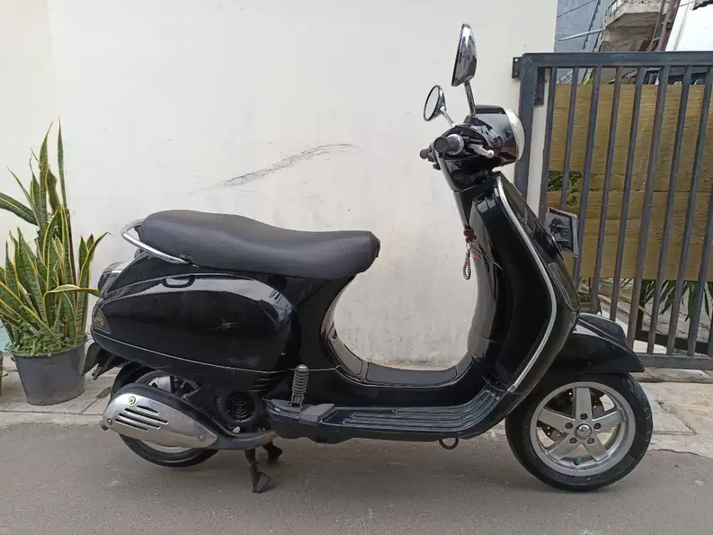 Piaggio vespa lx125 2011 mesin halus