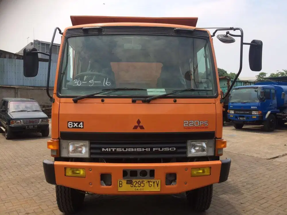 Truk Fuso FL 235 th 2011