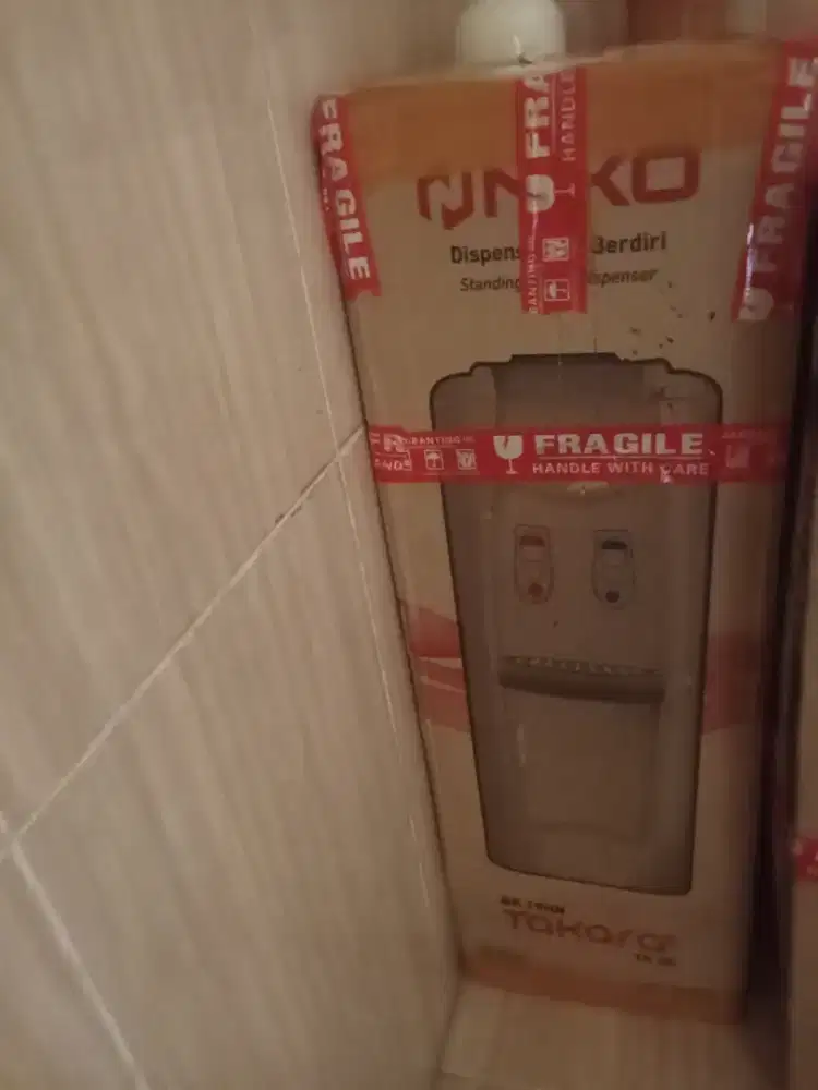 jual dispenser merek takara