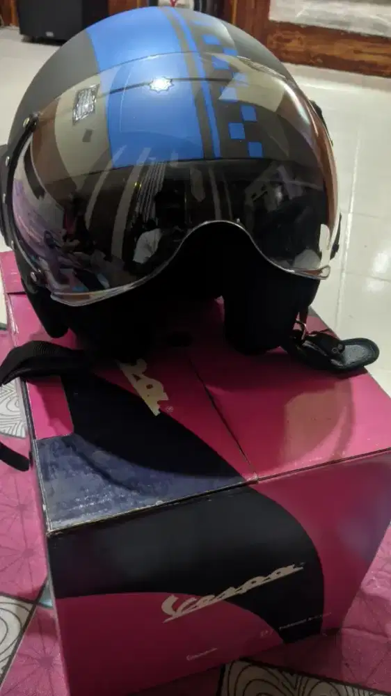 Helm Vespa Sporty Wanita