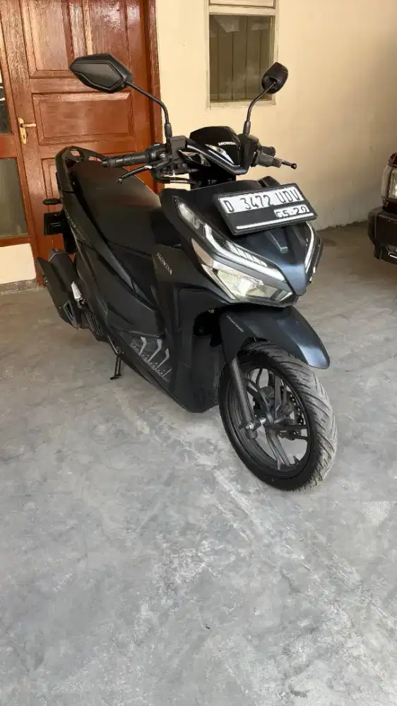 HONDA VARIO 150 ISTIMEWA Smart Keyless Tahun 2019