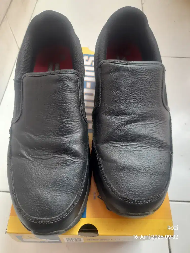 Skechers no 41/42.250rb