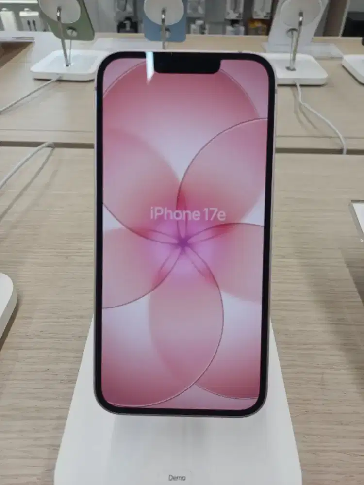 IPHONE 17E 256 GB (CICILAN TANPA DP)