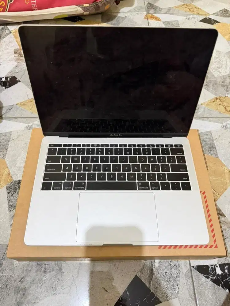 Macbook Pro 2017 non touchbar