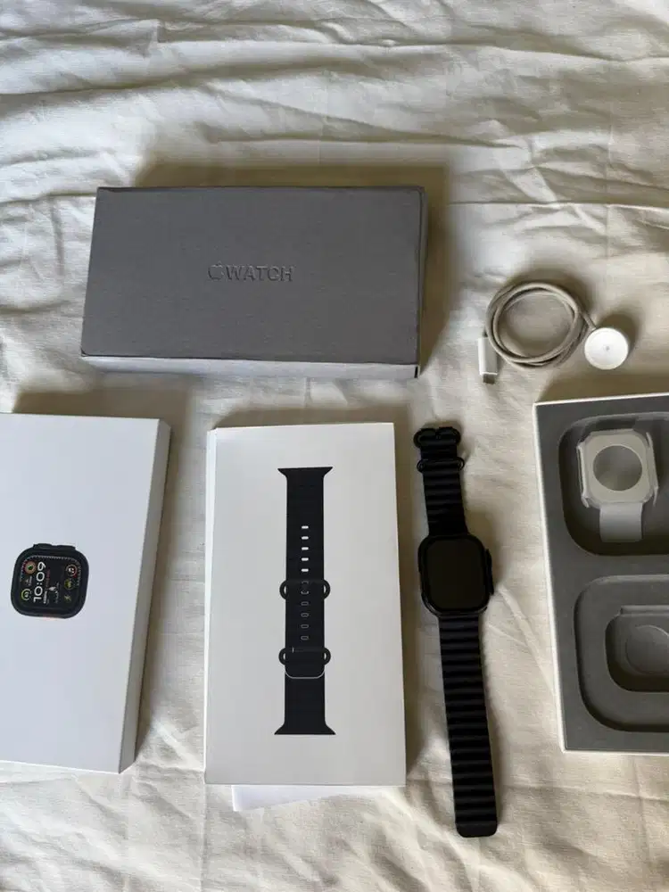 Apple Watch Ultra 2 49mm Black Titanium