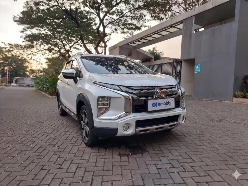 DP Murah Mitsubishi Xpander 1.5 New Cross Premium Package AT 2021