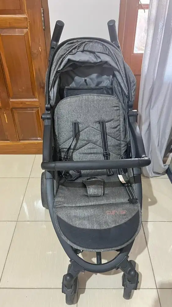 Stroller baby does