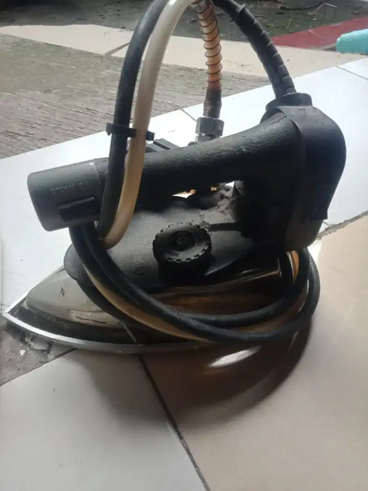 Setrika uap infus