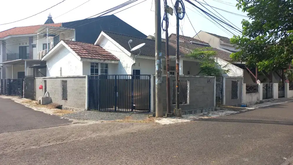 Dijual Rumah lokasi Strategis di BSD City