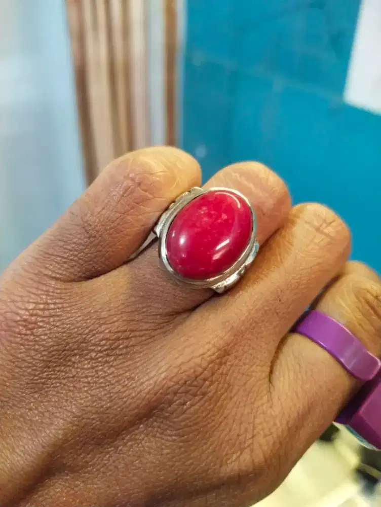 Cincin akik merah