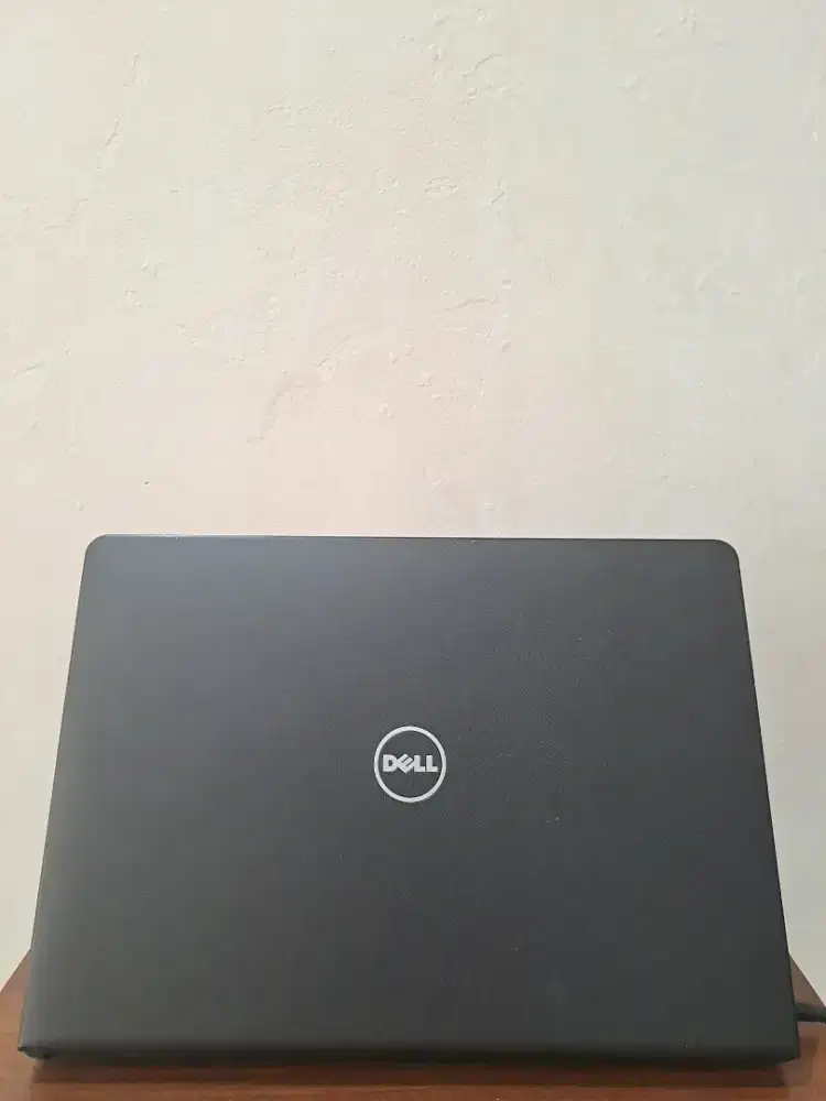 Dell vostro 3478 core i5 8250u (gen 8th) unit normal dijual kosongan