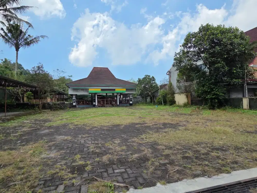 DIJUAL RUGI! Eks Restoran 2.005 m² Tepi Jalan Kaliurang KM 23, Turun Rp700 Juta