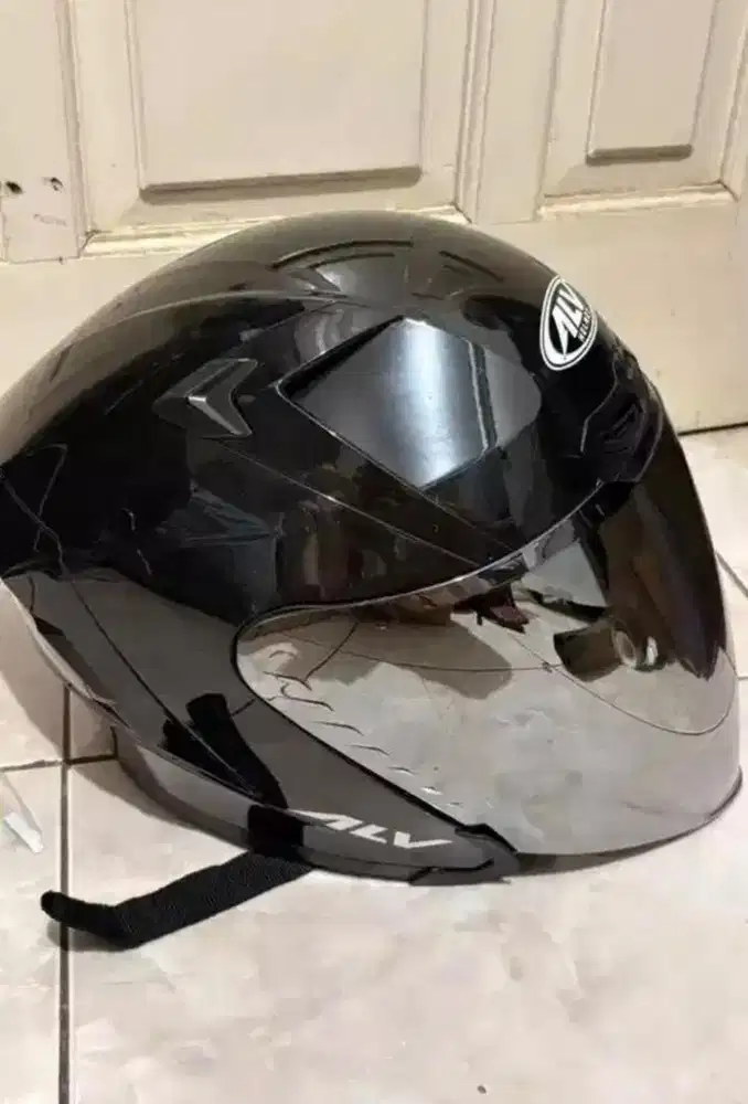 Helm ALV Ultron Original Bekas Wanita Kondisi Bagus