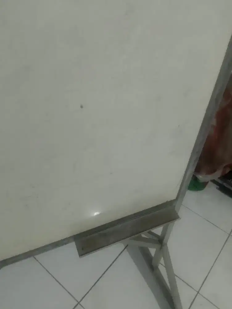 Papan Tulis/ White Board