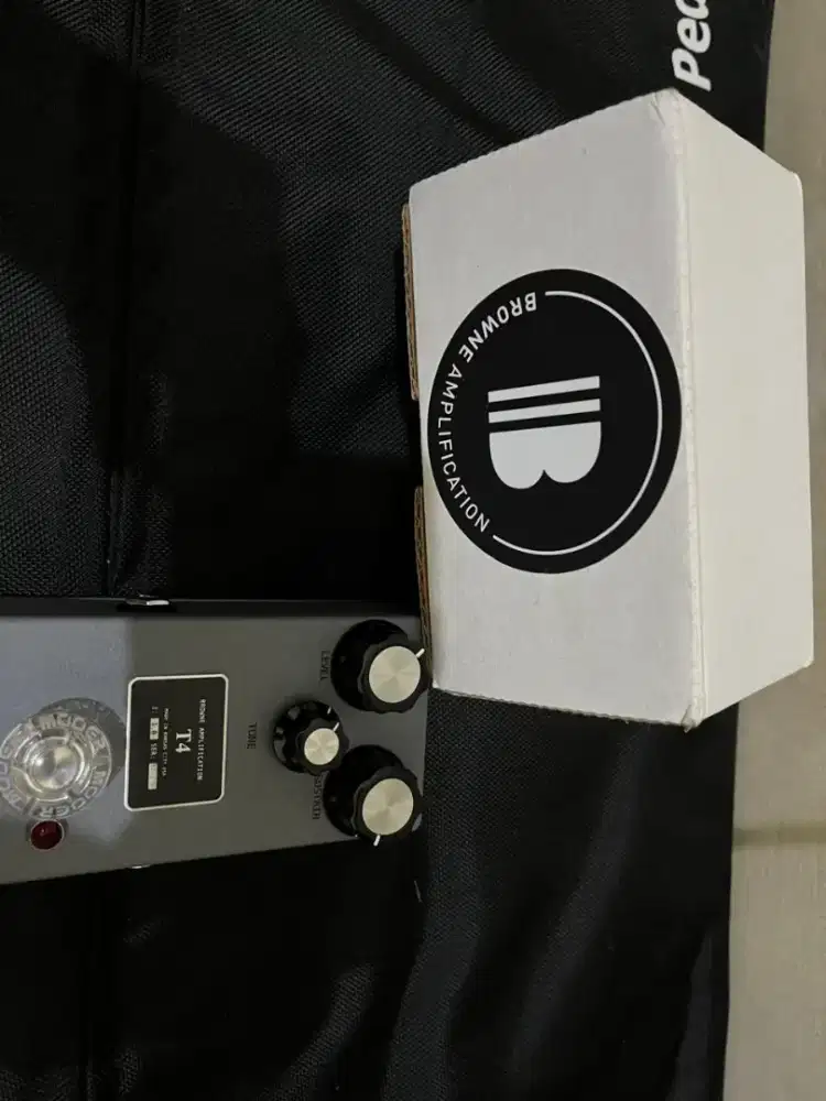 Pedal brownie Amplification T4 fuzz
