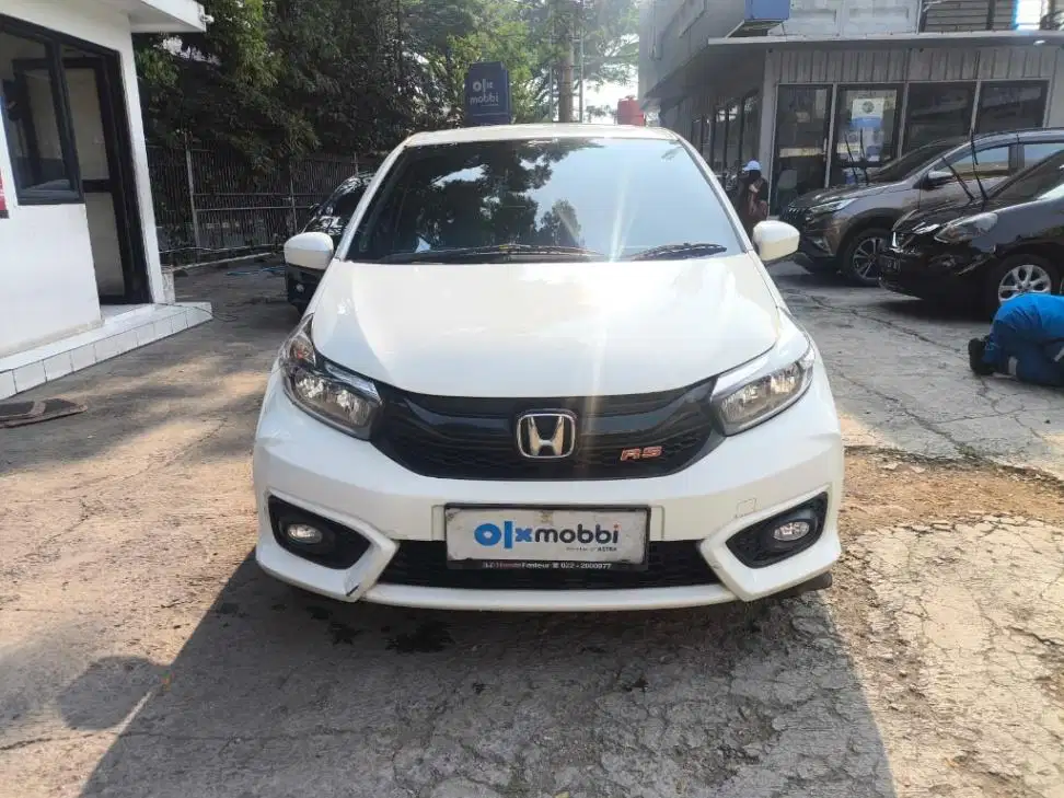 LOW DP Honda Brio Satya 1.2 E Bensin-AT 2023 SAY