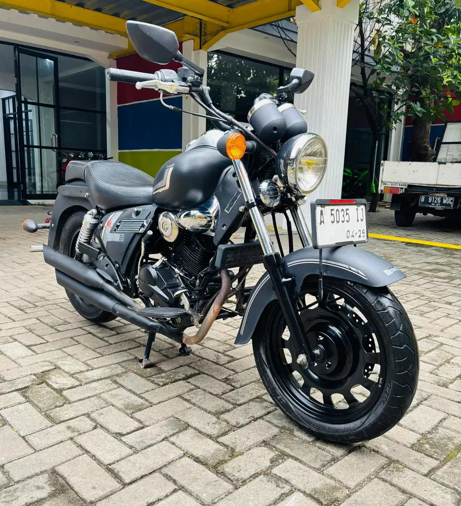 Benelli motobi 200 efi