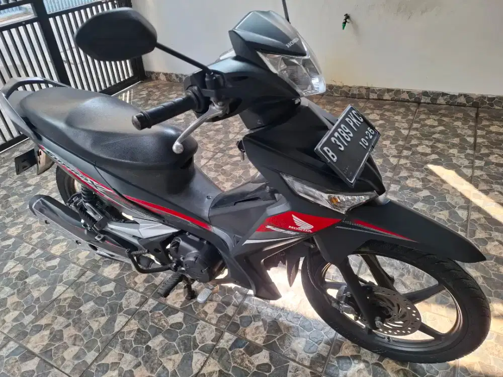 Km40rb pajak 10/2026 DKI, honda supra X 125 R CW DD charger 2021 mulus