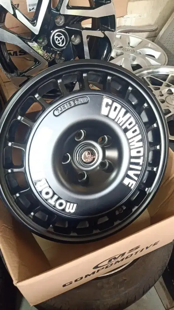 RL 16x7in ET 40 hole 5 pcd 114,3