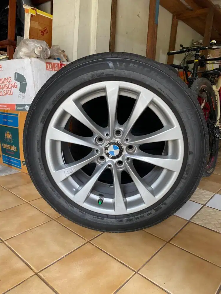 BMW F30 OEM Velg + Michelin Primacy 5 Set (4pcs)