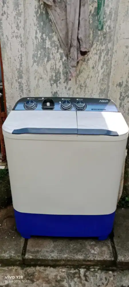Dijual mesin cuci merek Aqua Hijab