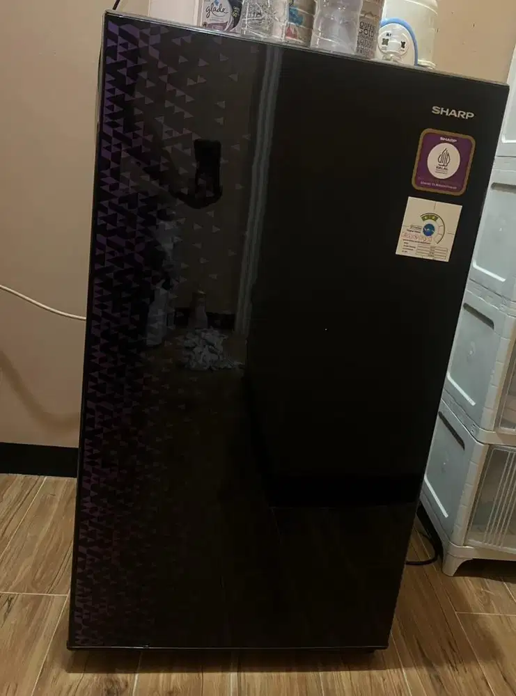Kulkas sharp 1 pintu