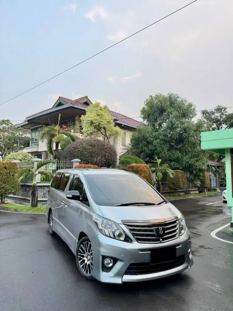 Toyota Alphard SC Premium Sound Pilot Seat