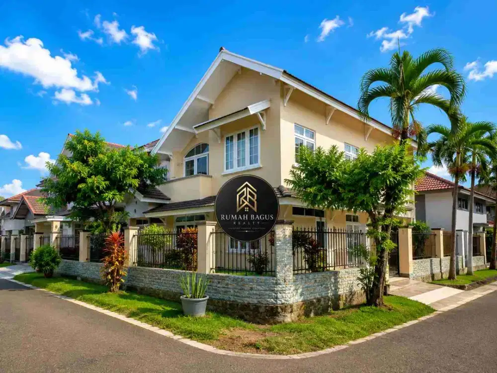 Rumah Terawat Minimalis Hoek 2 Lantai Arcamanik dkt Antapani Bandung